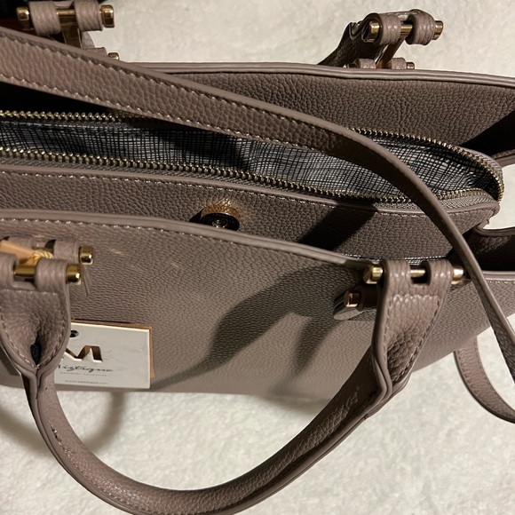 Miztique Handbag - Picture 11 of 11
